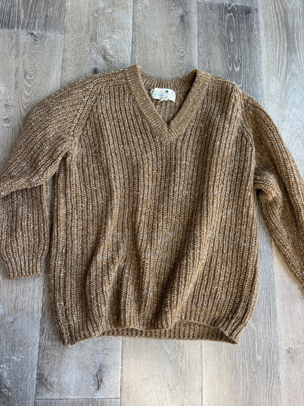 100% pure wool Men's V-Neck Rib-Knit Sweater in Heathered Brown Made in Irel